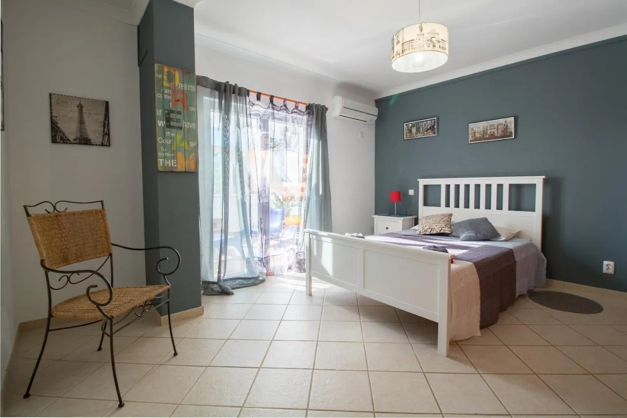 Villa Lidia Armação de Pêra 0*,
